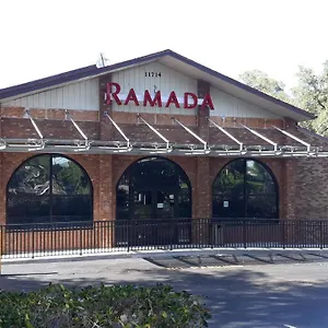Otel Ramada By Wyndham Temple Terrace/tampa North, Temple Terrace